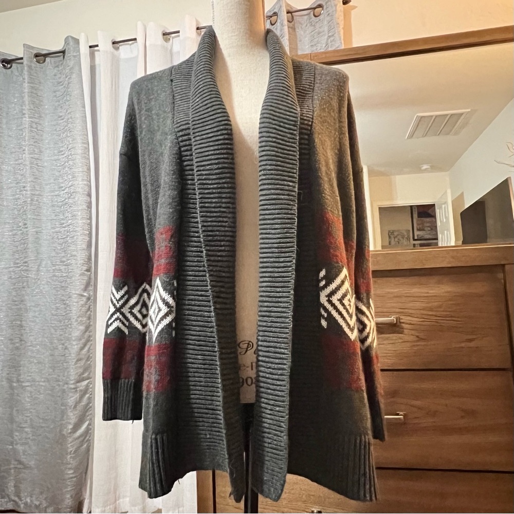 Pink Republic,Cardigan,Size Medium